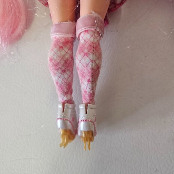 LOL Surprise OMG Fashion Show Style Edition Larose Fashion Doll - Picture 7 of 7